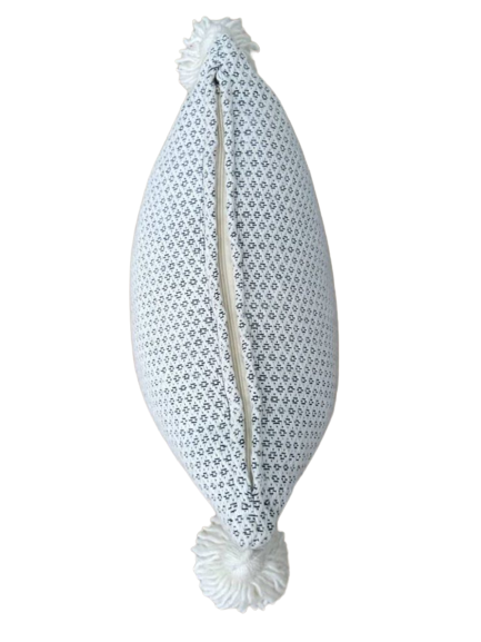 Coussin marocain à pompons en pur coton - Motifs de losanges noirs et blancs